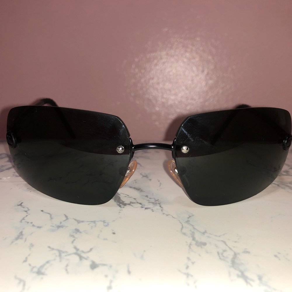 CHANEL sunglasses
